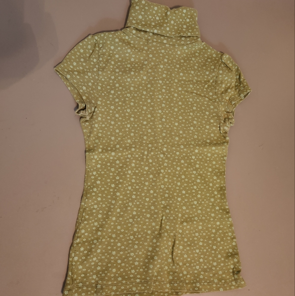 Short Sleeve Turtleneck Sweater